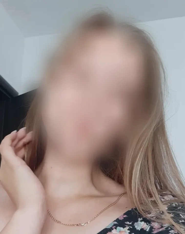 Anja, 28