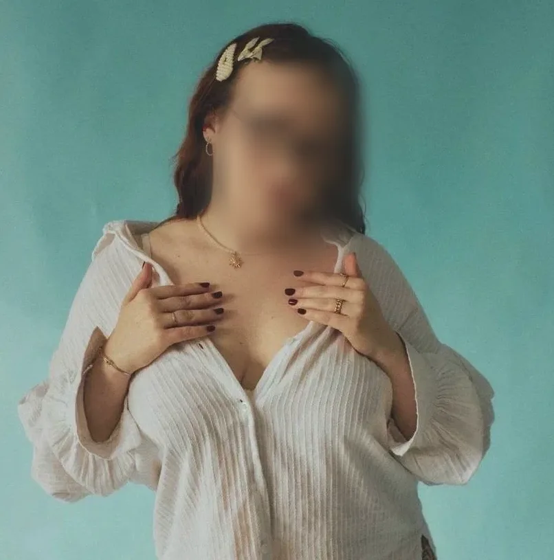 Dilara, 21