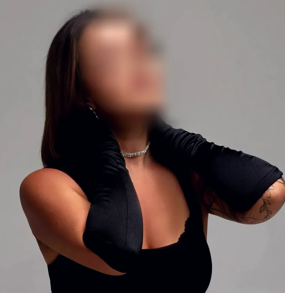 Dilara, 31