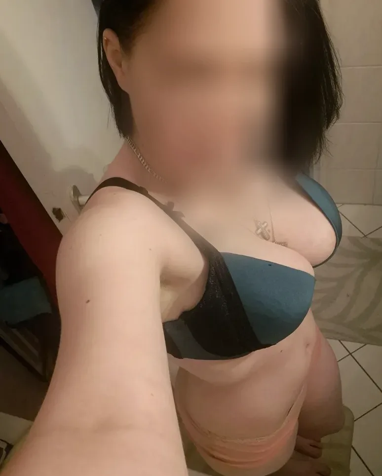 Frieda, 28