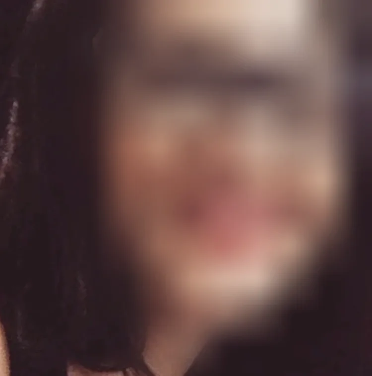 Sophia, 25